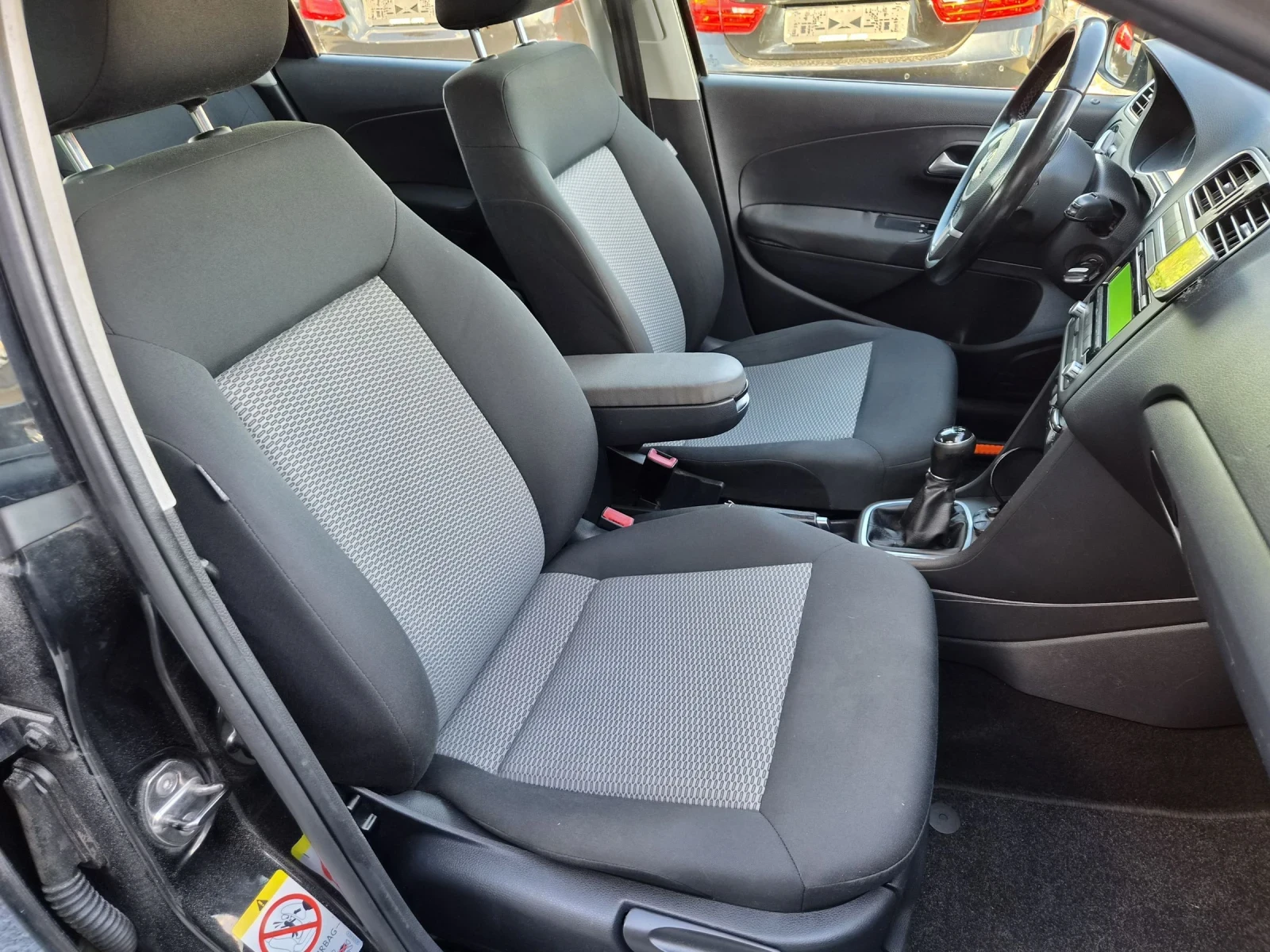 VW Polo 1.2TDI, снимка 11 - Автомобили и джипове - 52442510