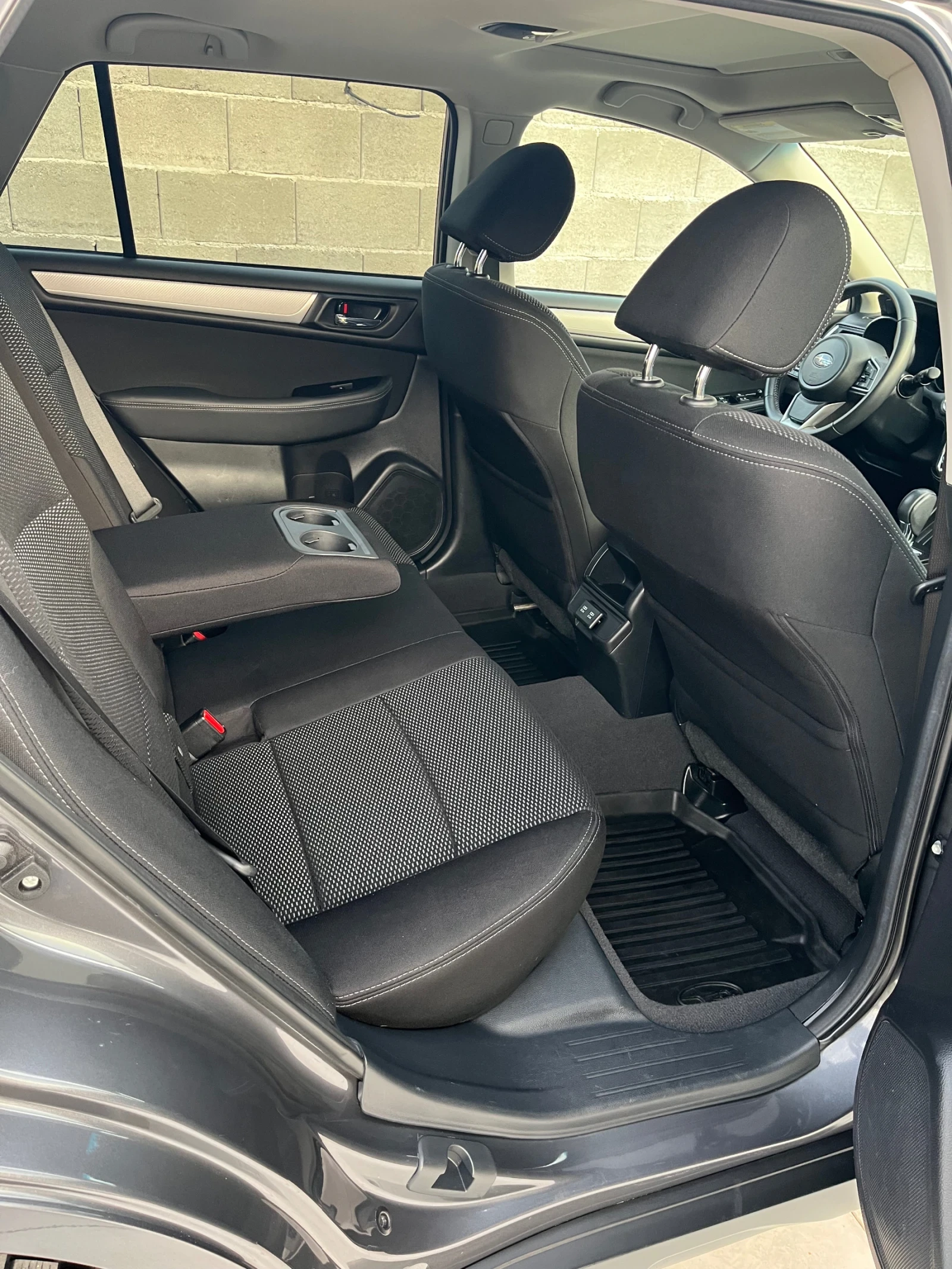 Subaru Outback, снимка 15 - Автомобили и джипове - 53826024