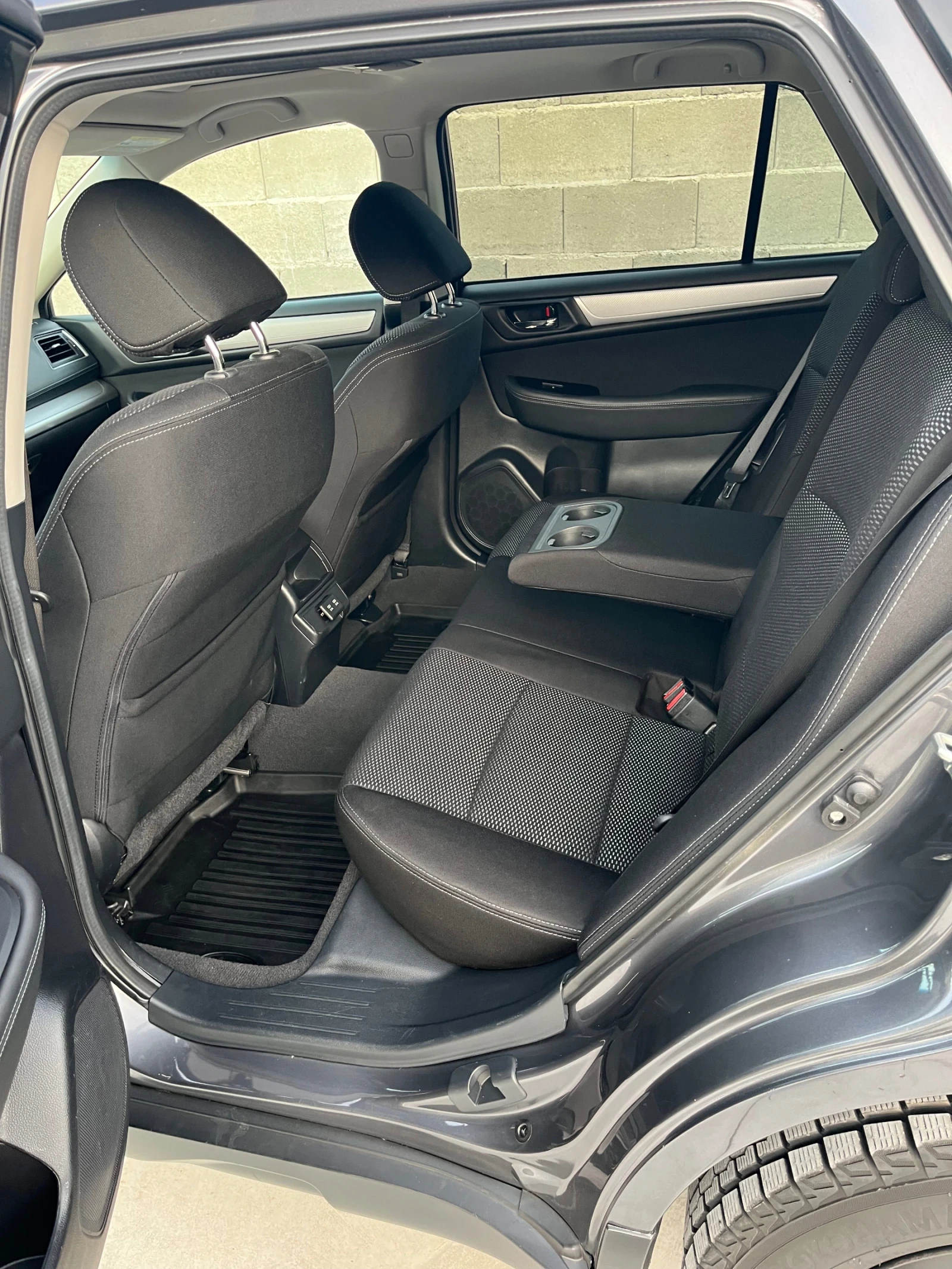 Subaru Outback, снимка 7 - Автомобили и джипове - 53826024