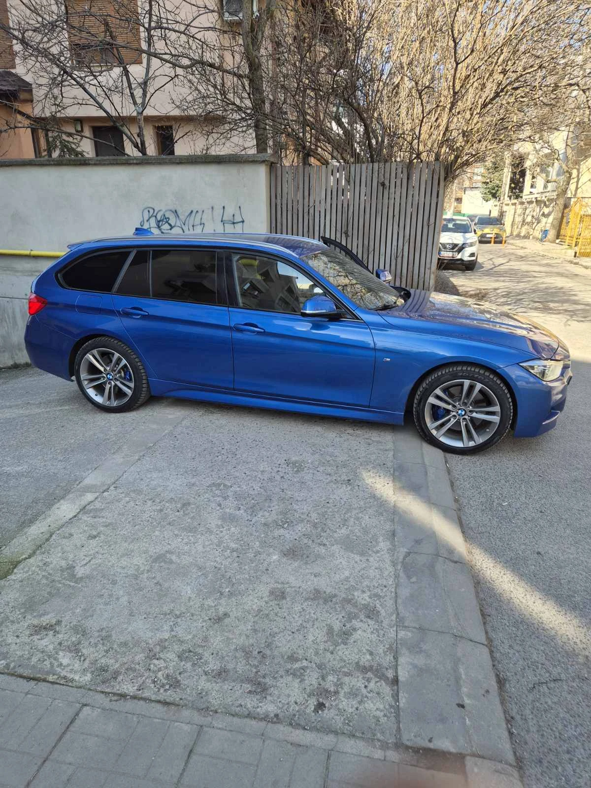 BMW 320 , xDrive M SPORT PACKET Цена с ДДС, снимка 2 - Автомобили и джипове - 53851189