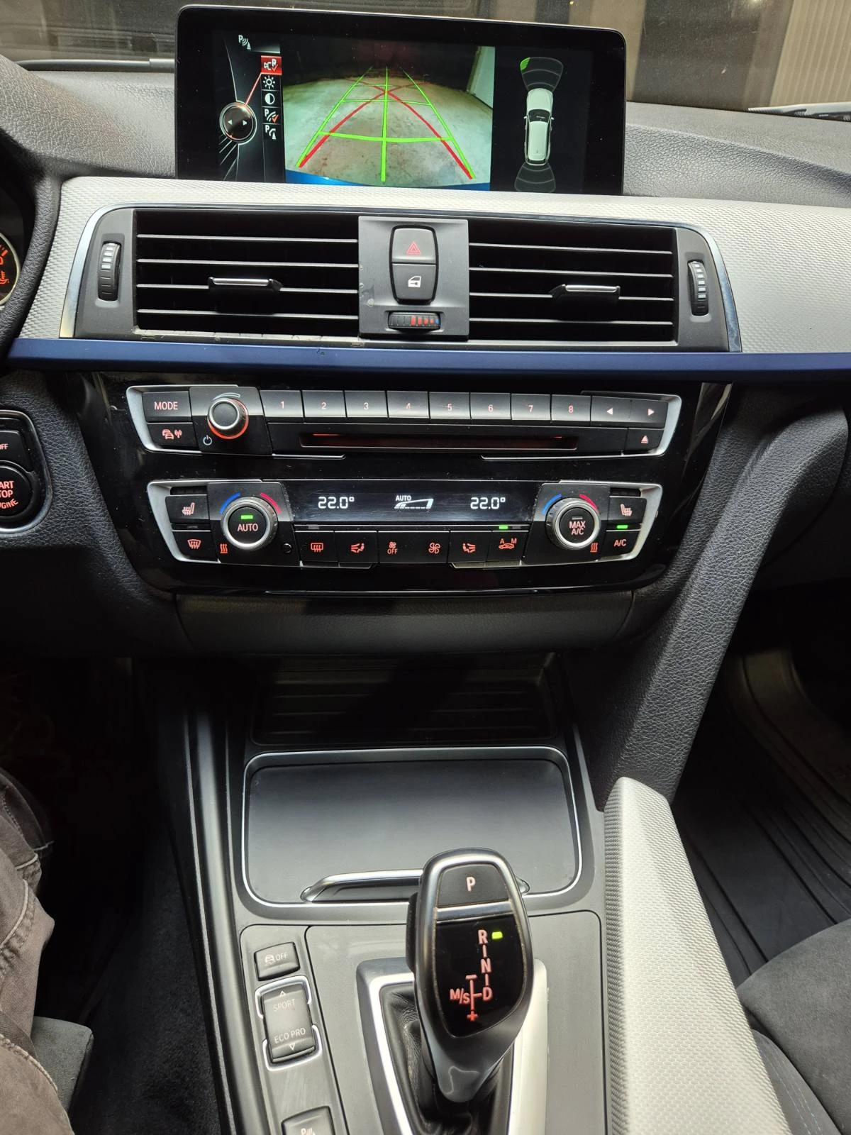 BMW 320 , xDrive M SPORT PACKET Цена с ДДС, снимка 12 - Автомобили и джипове - 53851189