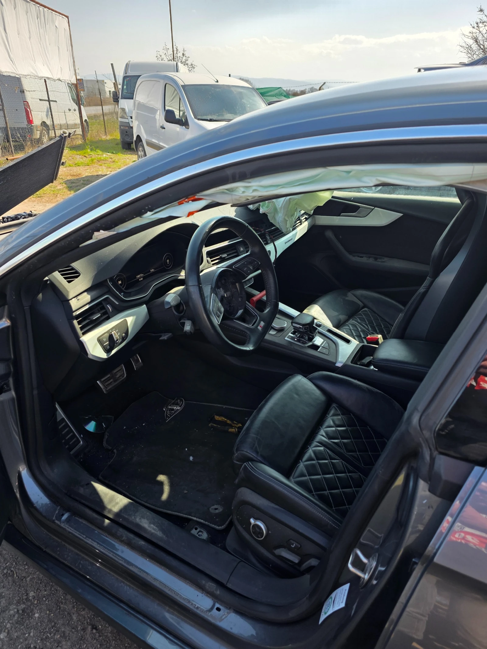 Audi A5 2.0TFSI , снимка 6 - Автомобили и джипове - 53865402