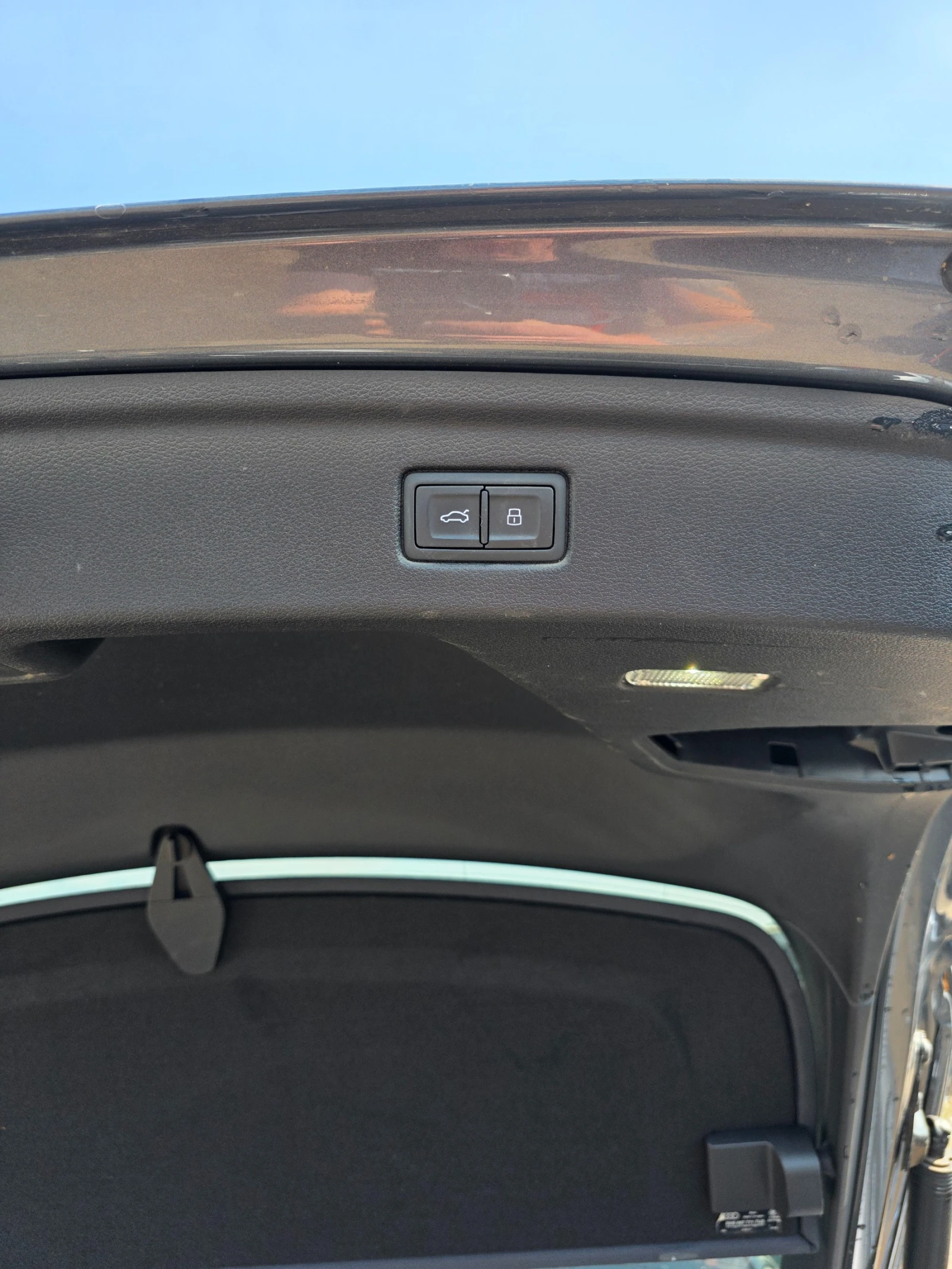 Audi A5 2.0TFSI , снимка 11 - Автомобили и джипове - 53865402