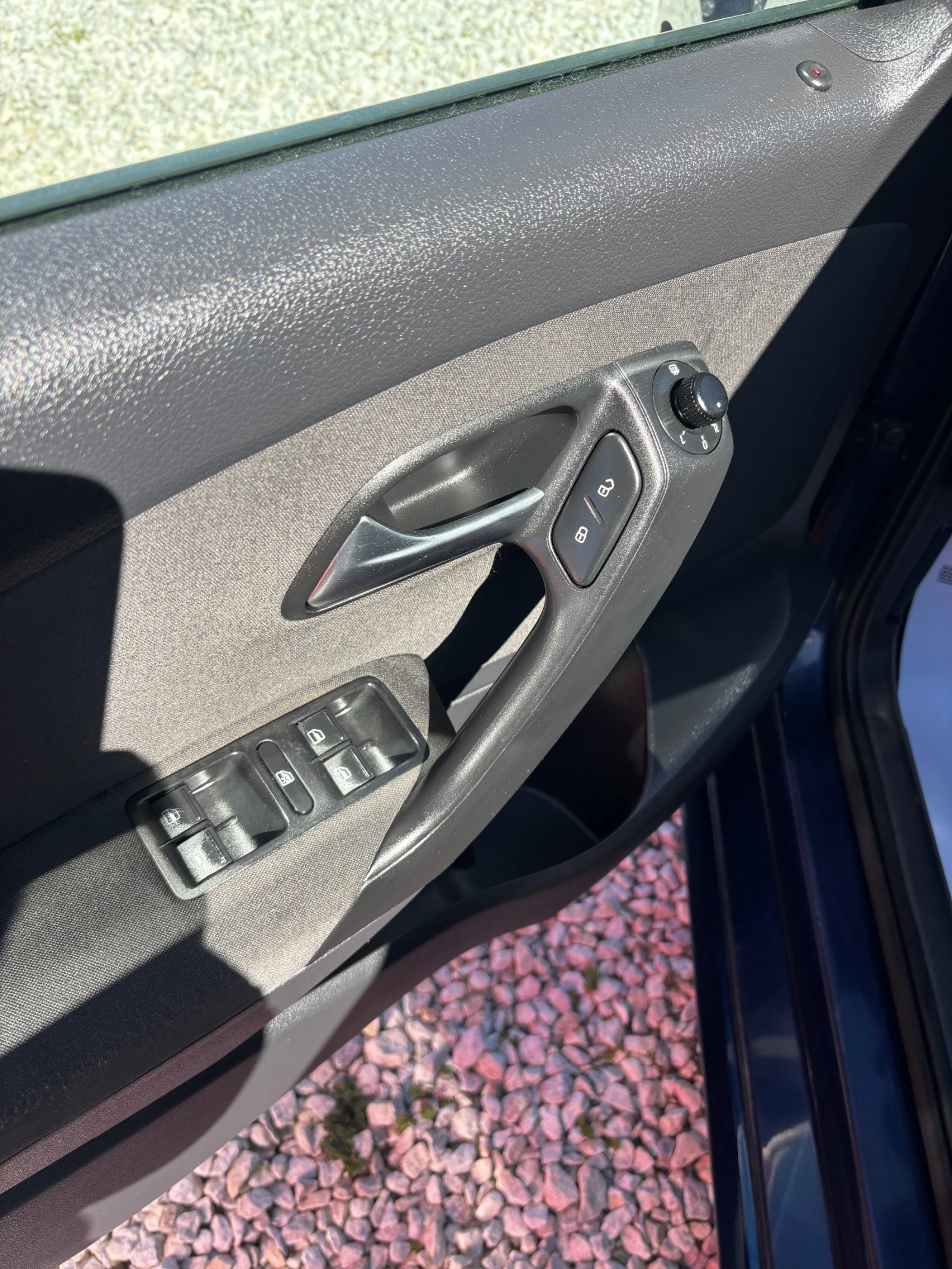 VW Polo 1.4i/85Face, снимка 8 - Автомобили и джипове - 54140072