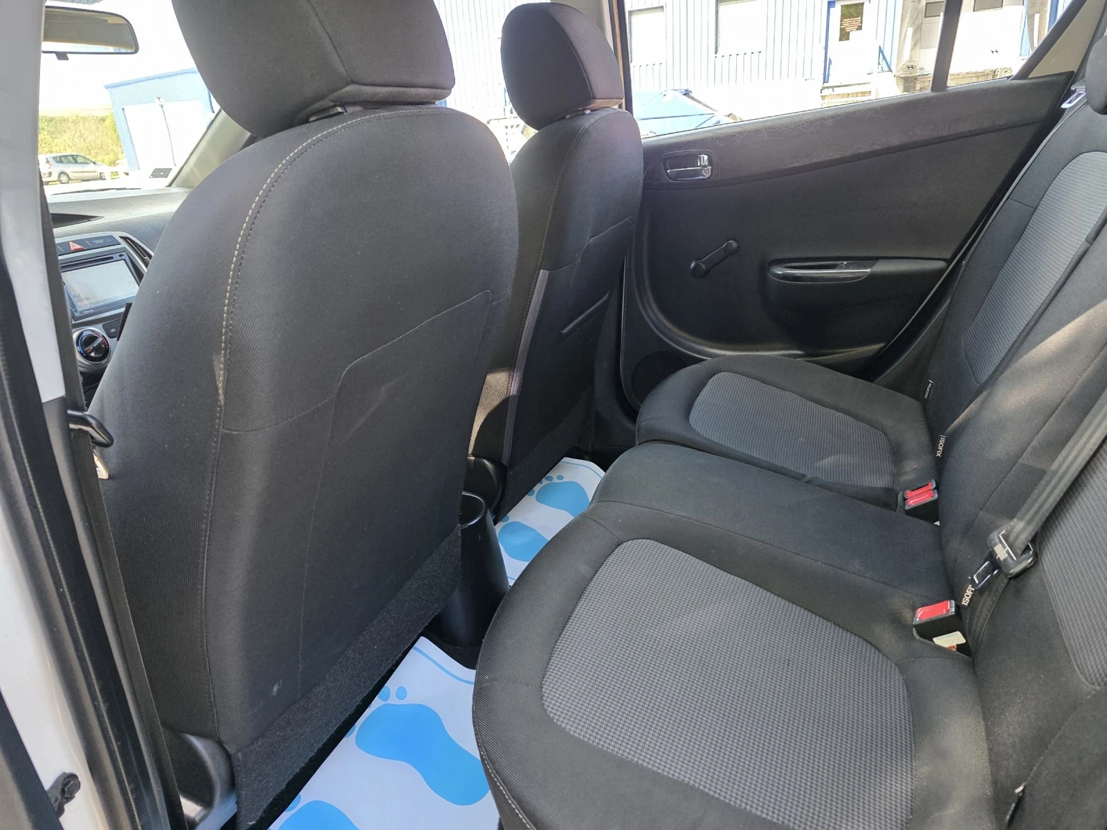 Hyundai I20 1.3-85kc �����-��������� | Mobile.bg � ����������� 11