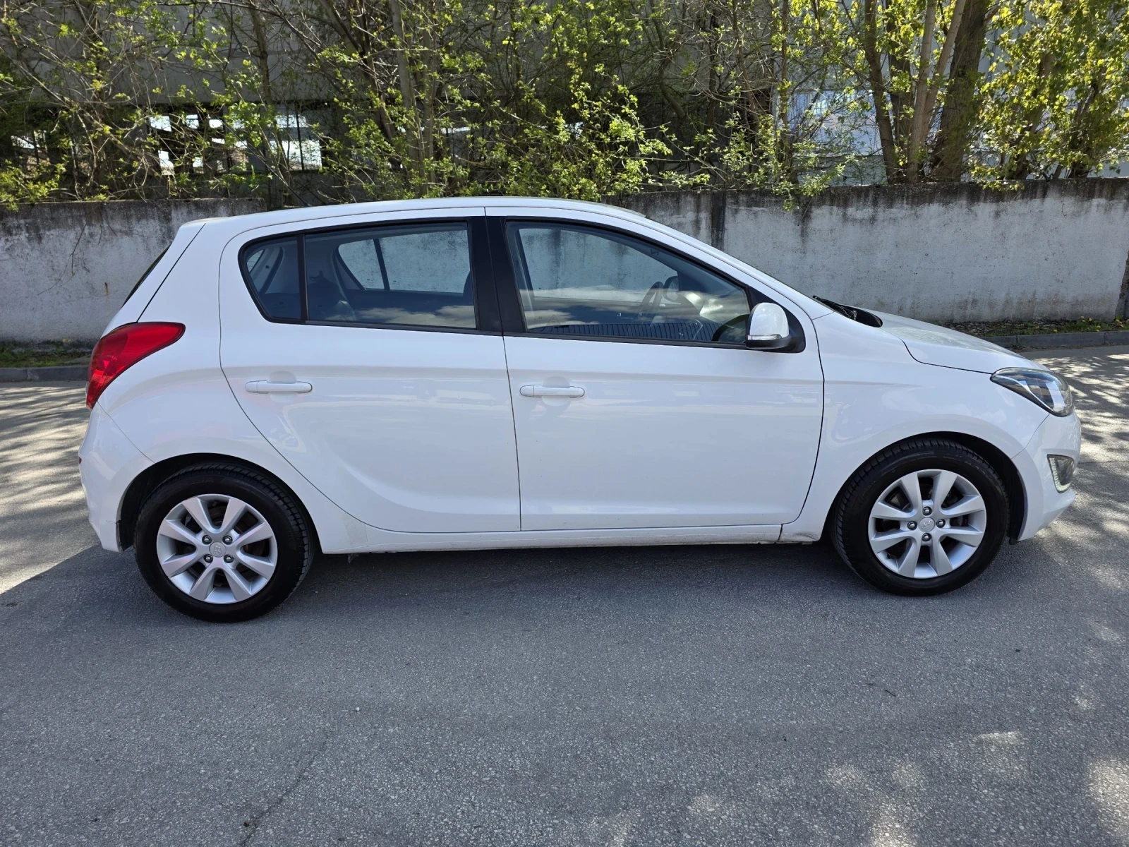 Hyundai I20 1.3-85kc �����-��������� | Mobile.bg � ����������� 7