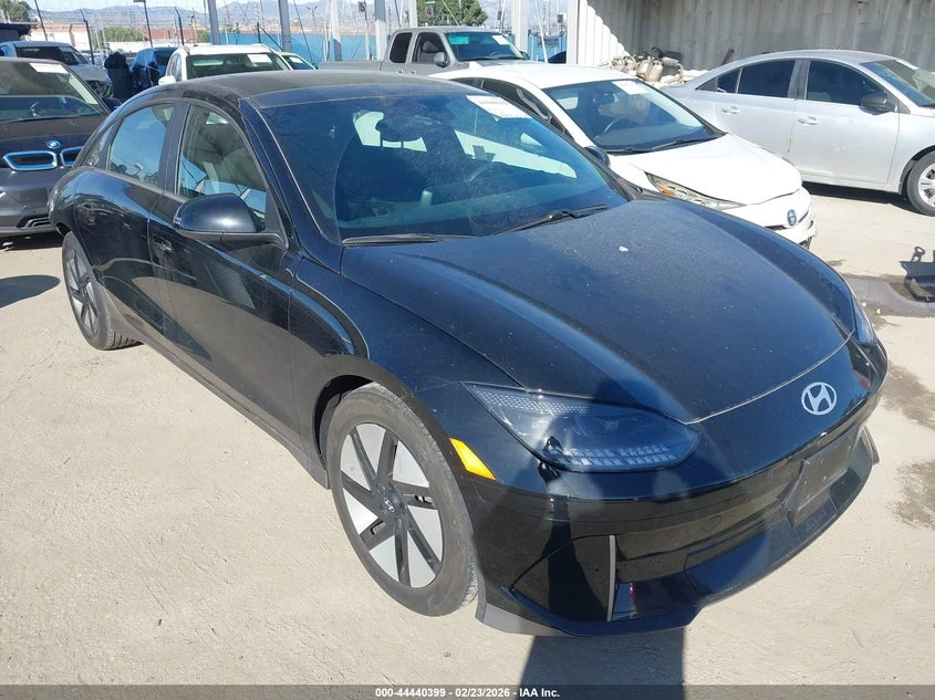 Hyundai Ioniq 6 SE RWD