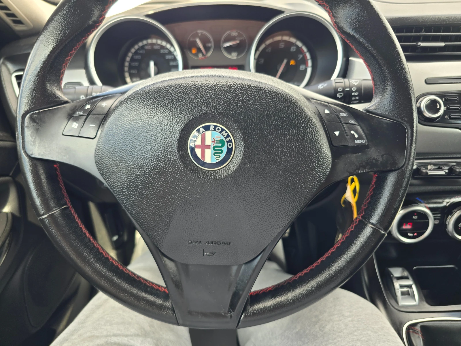 Alfa Romeo Giulietta 1.4TI-170K.C-EURO5 | Mobile.bg � ����������� 17