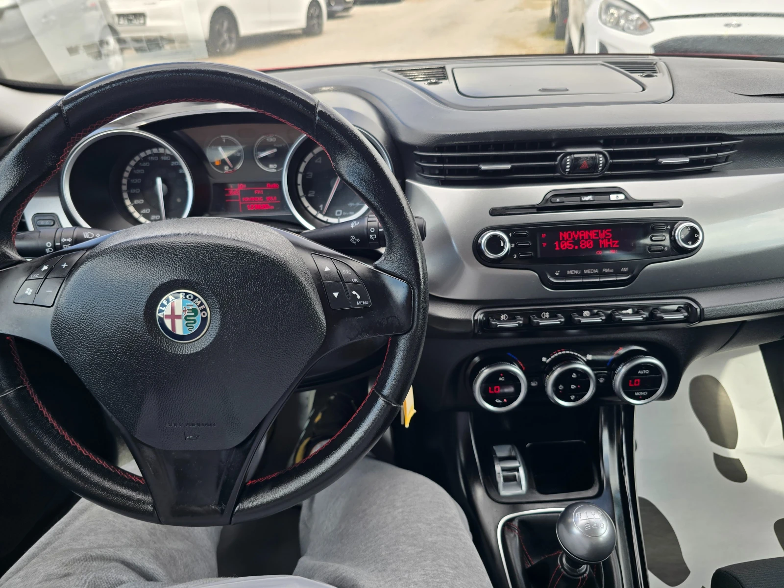 Alfa Romeo Giulietta 1.4TI-170K.C-EURO5 | Mobile.bg � ����������� 12