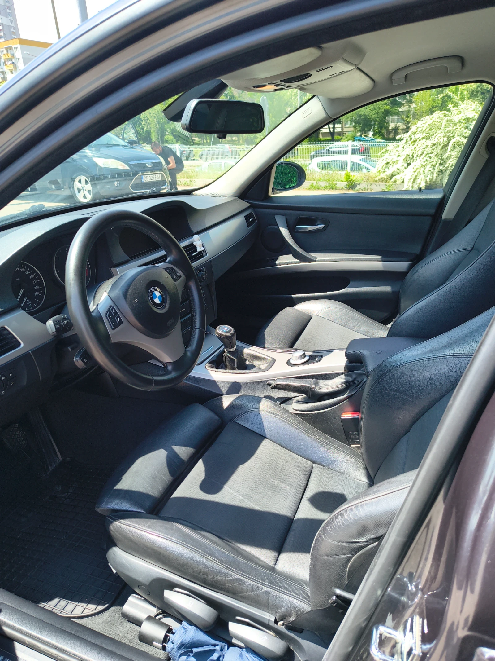 BMW 320, снимка 10 - Автомобили и джипове - 54574862