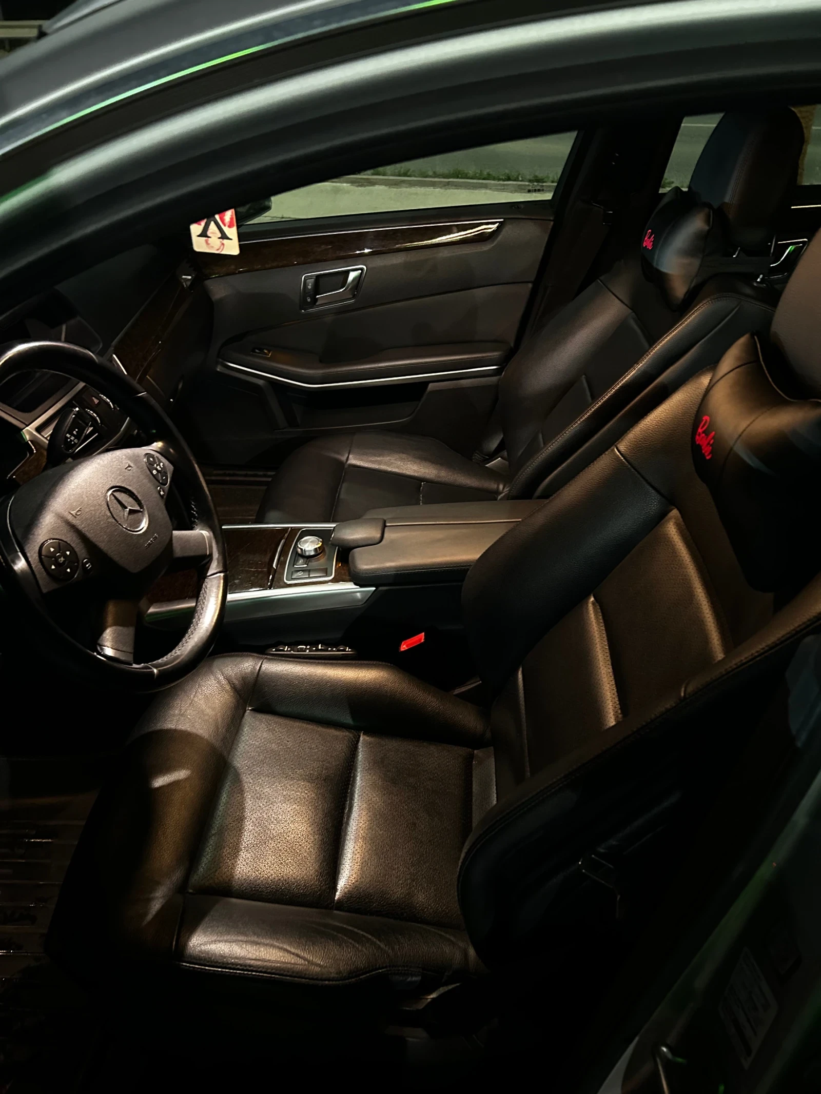 Mercedes-Benz E 200, снимка 6 - Автомобили и джипове - 54657674