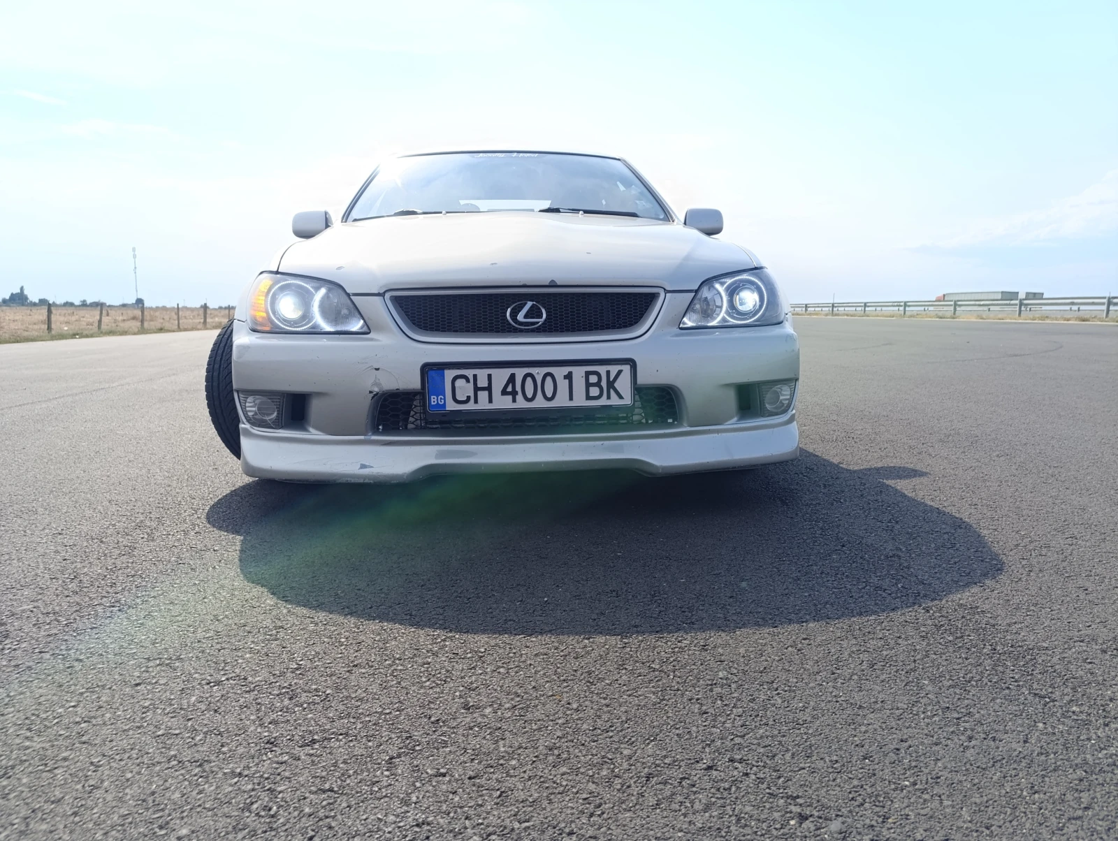 Lexus IS 200 Supercharged LSD, снимка 4 - Автомобили и джипове - 55895501