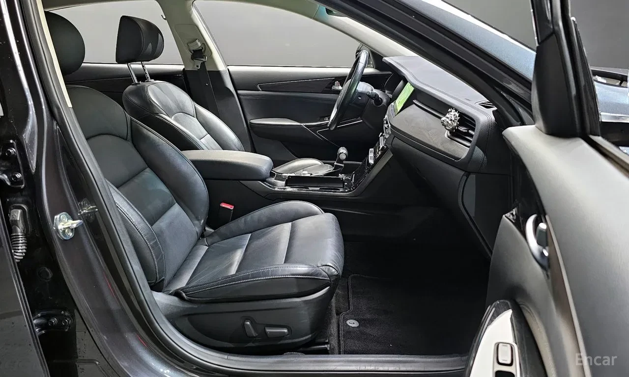 Kia K7 3.0 LPI* PRESTIGE* КОЖА* ПОДГРЕВ* ОБДУХВАНЕ* 360, снимка 13 - Автомобили и джипове - 54906834
