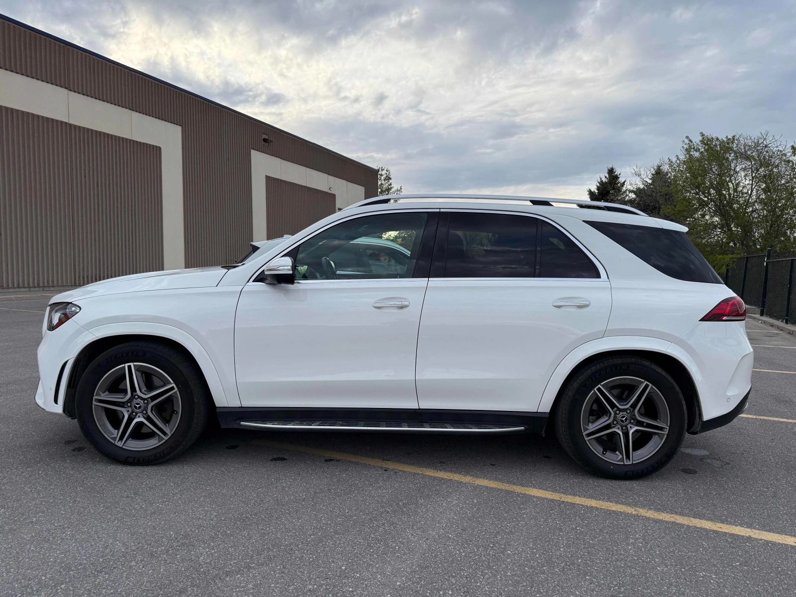 Mercedes-Benz GLE 450 360/DISTRONIC/BURMESTER/HUD/ЦЕНА ДО БГ , снимка 3 - Автомобили и джипове - 54983630