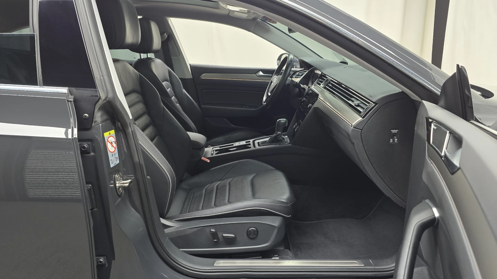 VW Arteon PRESTIGE !!УНИКАТ!! HEAD UP/360CAM/ !ПАНОРАМА, снимка 13 - Автомобили и джипове - 55063590
