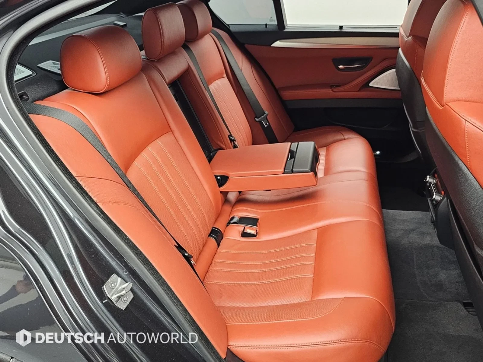 BMW M5 4.4TURBO* TEXNOTEST* UNIKAT, снимка 12 - Автомобили и джипове - 55205906