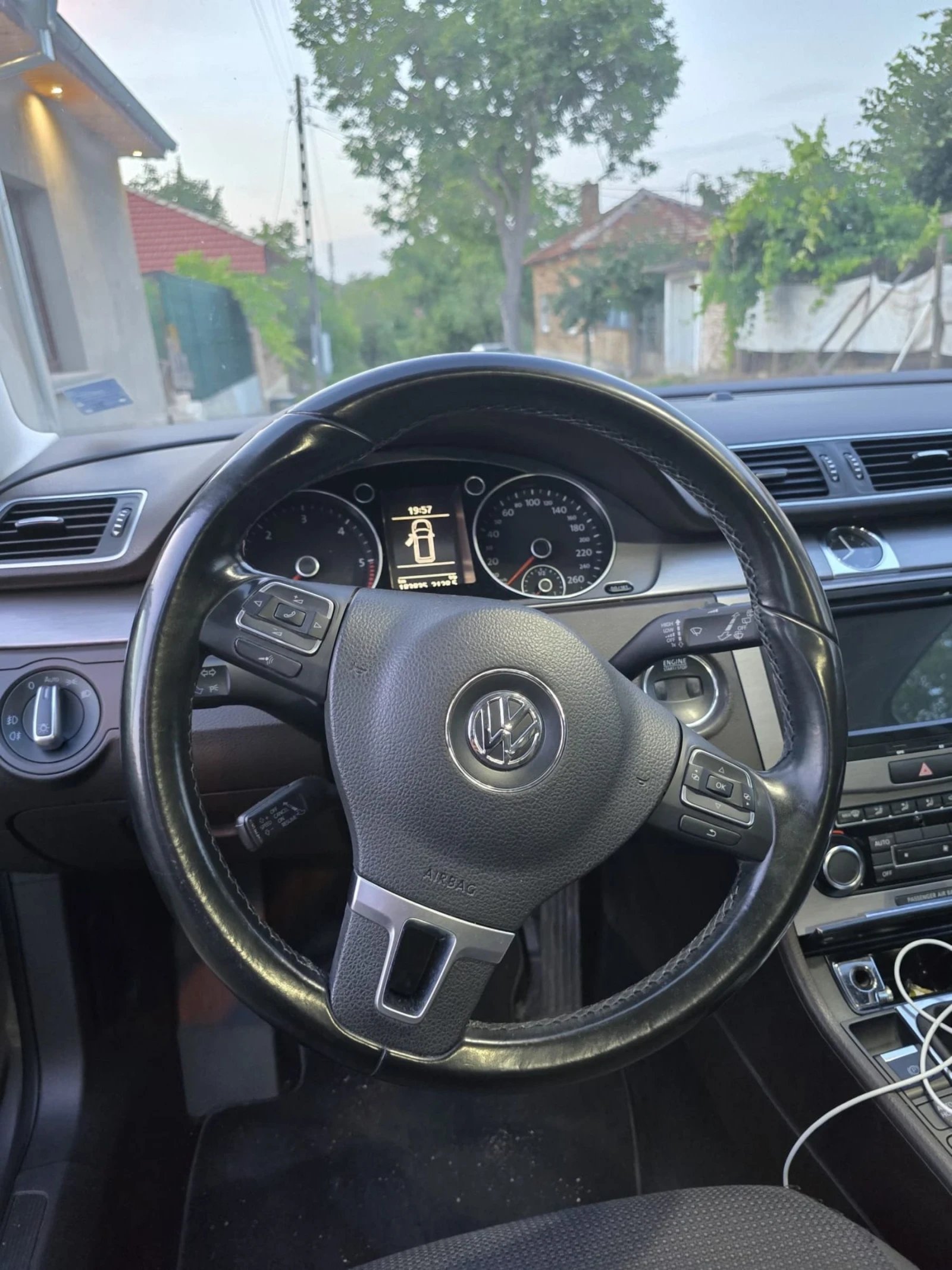 VW Passat, снимка 10 - Автомобили и джипове - 55393053