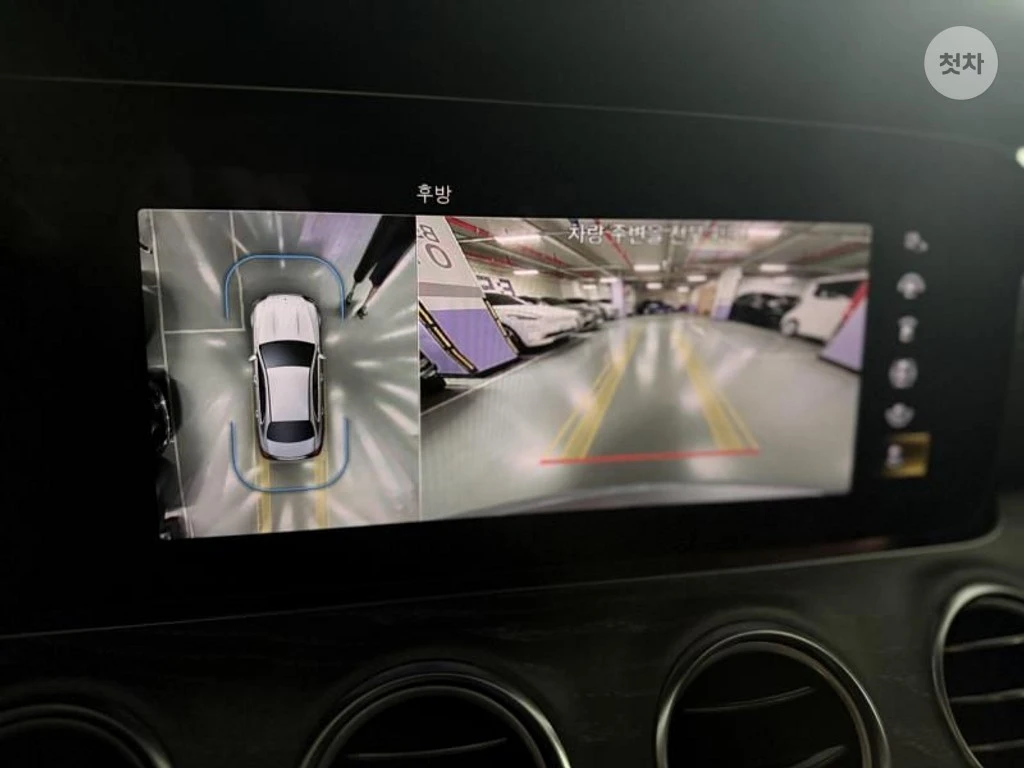 Mercedes-Benz E 350 4MATIC HEAD UP BURMESTER 360CAM PANORAMA, снимка 9 - Автомобили и джипове - 55655197