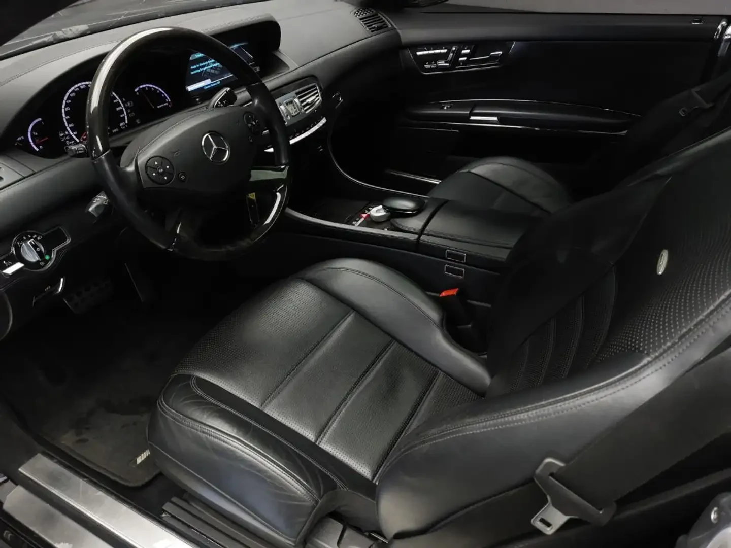 Mercedes-Benz CL 63 AMG (C216, facelift 2010) AMG CL 63 V8 (544 Hp)
