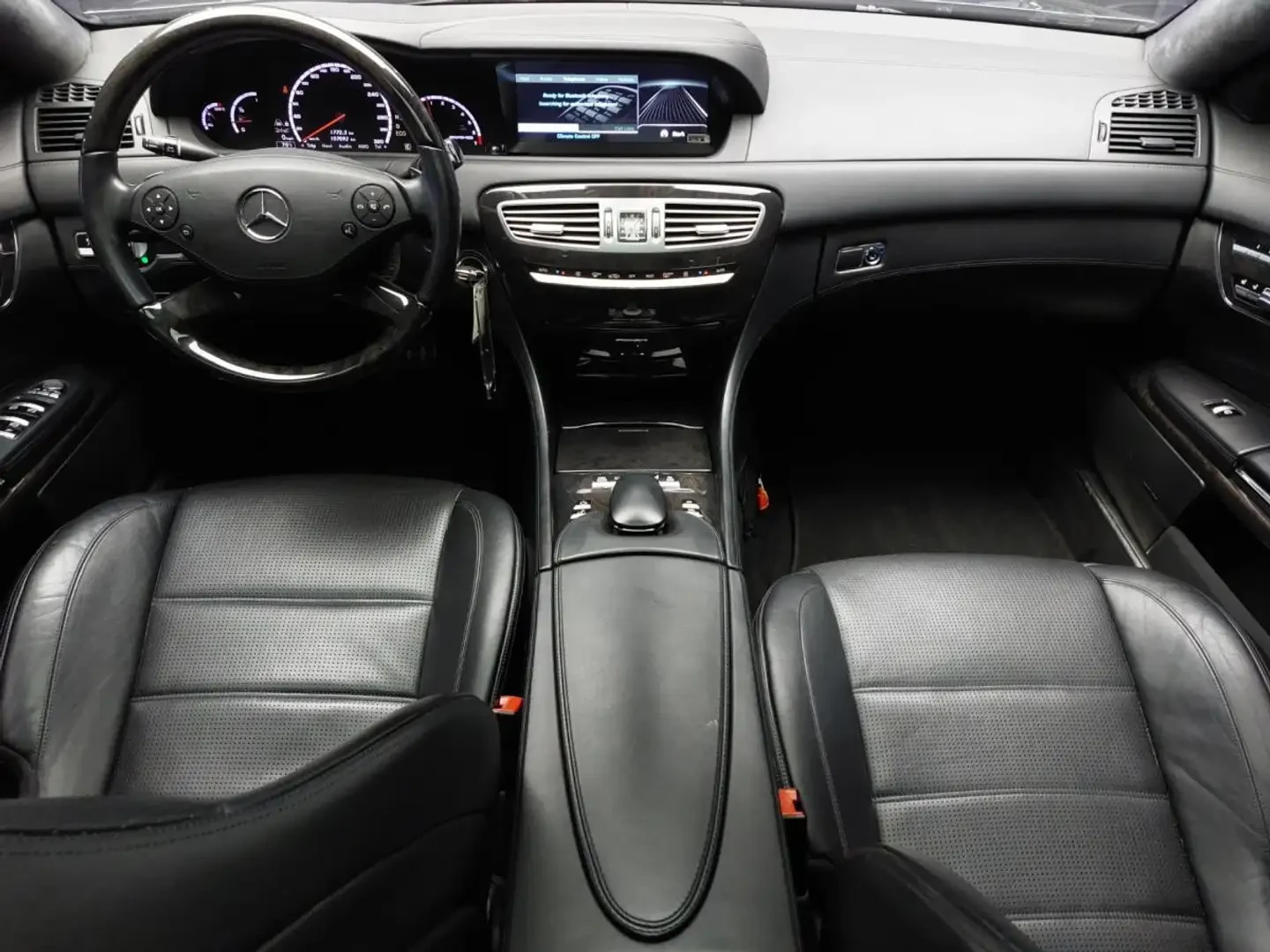 Mercedes-Benz CL 63 AMG (C216, facelift 2010), снимка 9 - Автомобили и джипове - 55659112