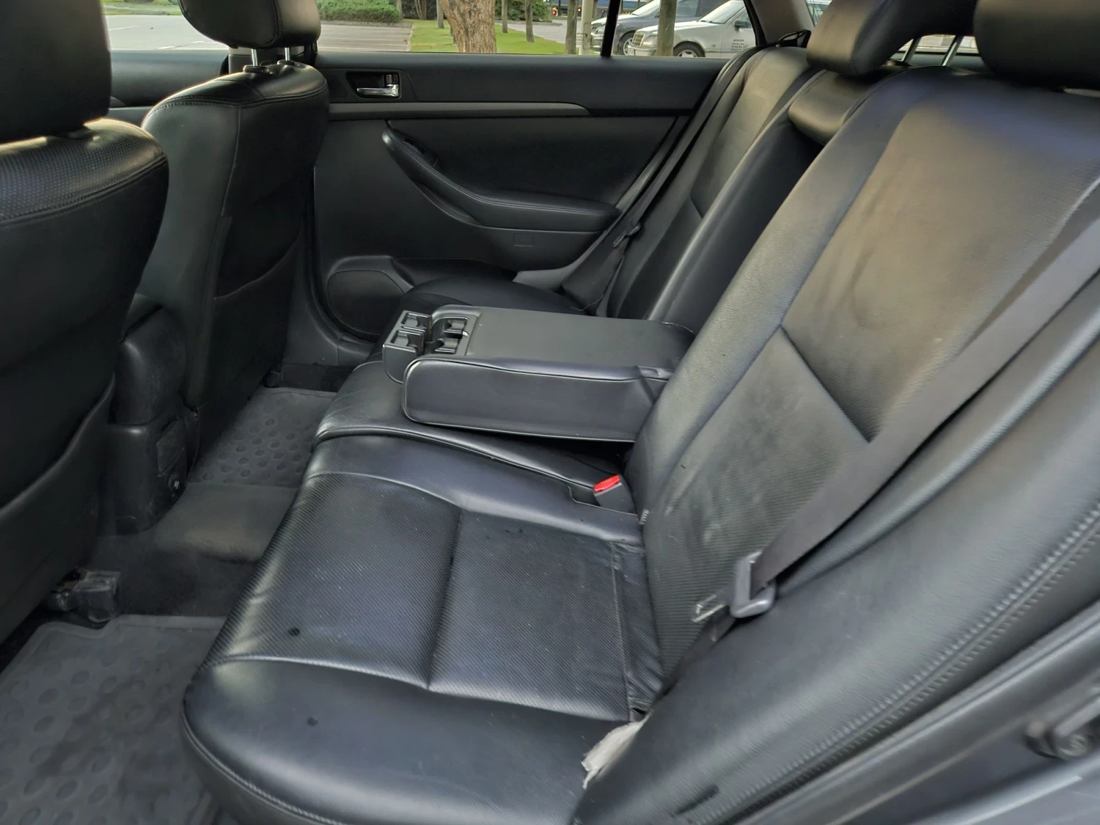 Toyota Avensis Газ -Автоматик !!!, снимка 12 - Автомобили и джипове - 55826632