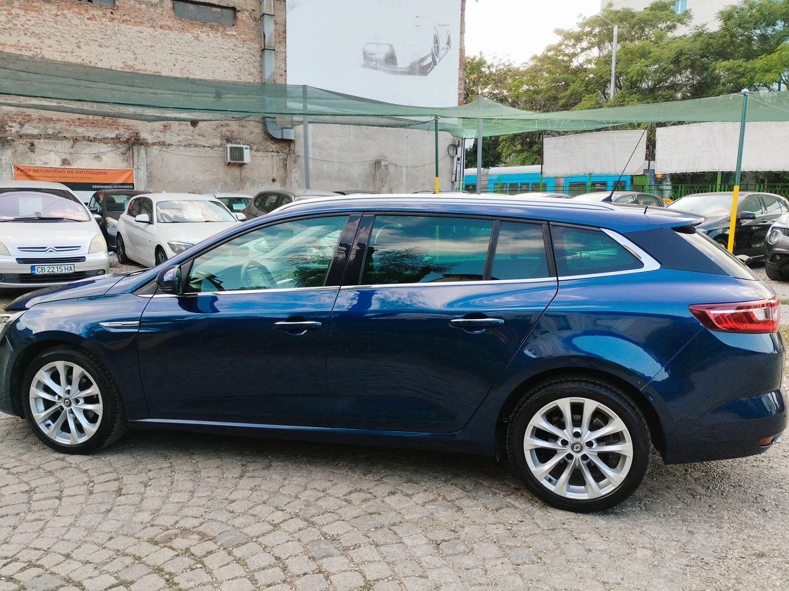 Renault Megane 1.5dci 110kc AUTOMATIC , снимка 4 - Автомобили и джипове - 55892423
