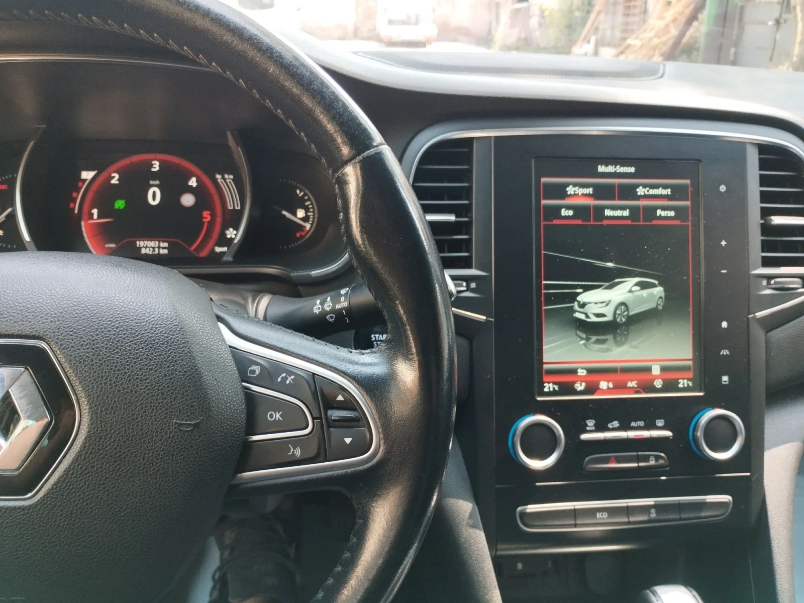 Renault Megane 1.5dci 110kc AUTOMATIC , снимка 15 - Автомобили и джипове - 55892423