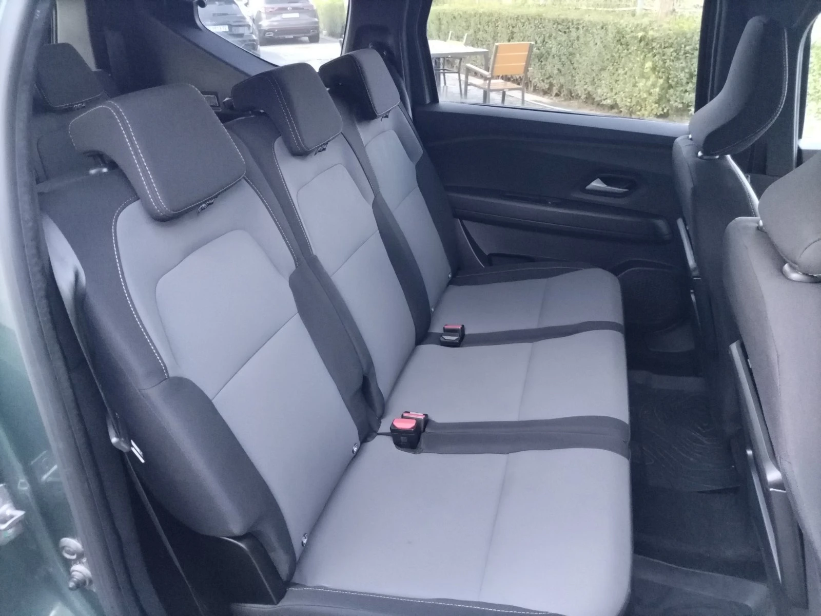 Dacia Jogger 1.0Tce/100�.�./ECO-G/Extreme/6+ 1 | Mobile.bg � ����������� 13