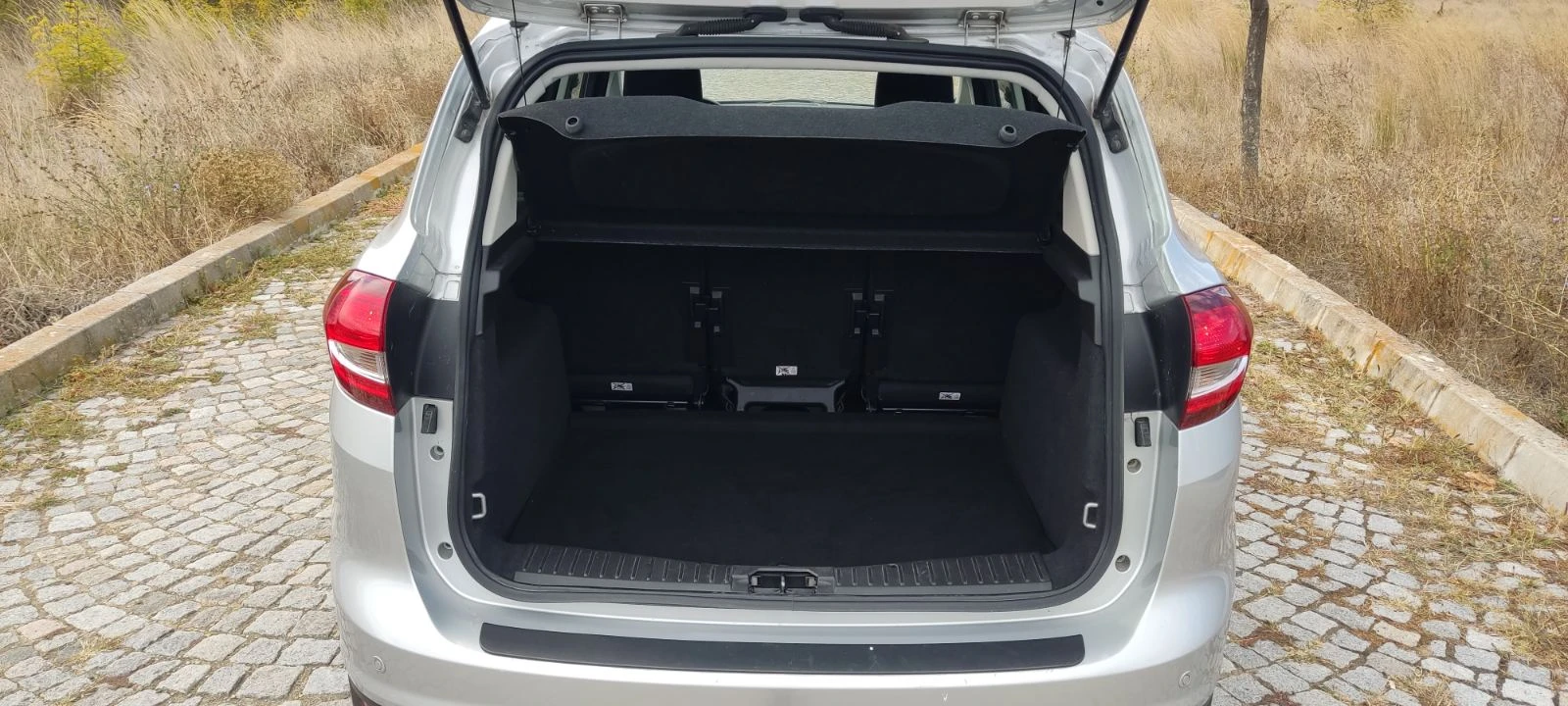 Ford C-max 1.0i 6sk., снимка 15 - Автомобили и джипове - 56247154