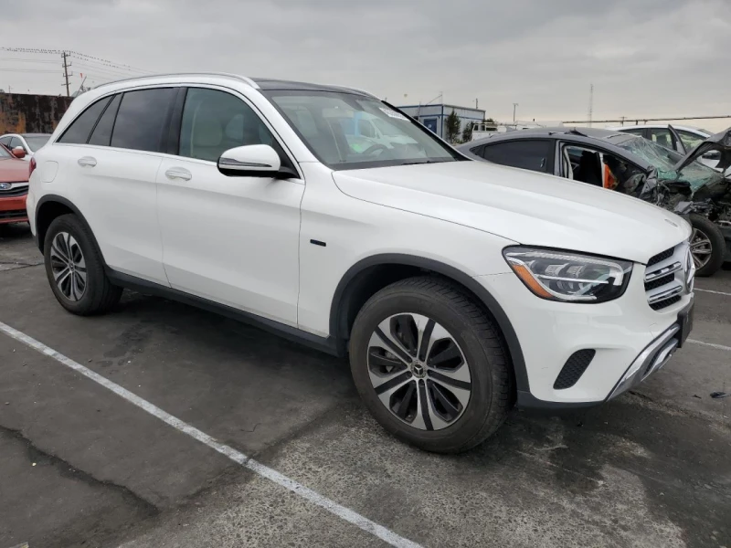 Mercedes-Benz GLC 350 Plug-In Hybrid, снимка 4 - Автомобили и джипове - 49163366