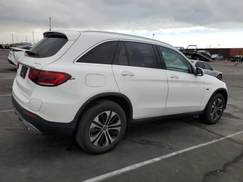 Mercedes-Benz GLC 350 Plug-In Hybrid, снимка 3 - Автомобили и джипове - 49163366