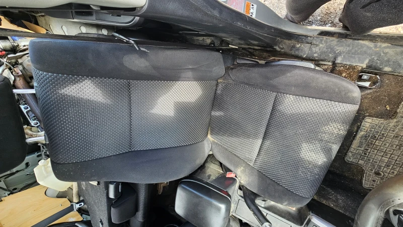 Suzuki Grand vitara 1.9 ddis, снимка 6 - Автомобили и джипове - 50054245