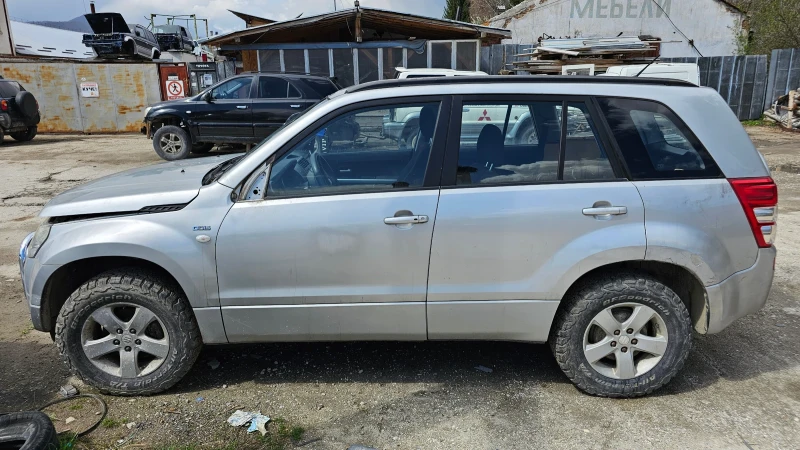 Suzuki Grand vitara 1.9 ddis, снимка 4 - Автомобили и джипове - 50054245
