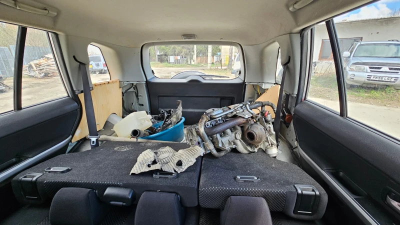 Suzuki Grand vitara 1.9 ddis, снимка 8 - Автомобили и джипове - 50054245