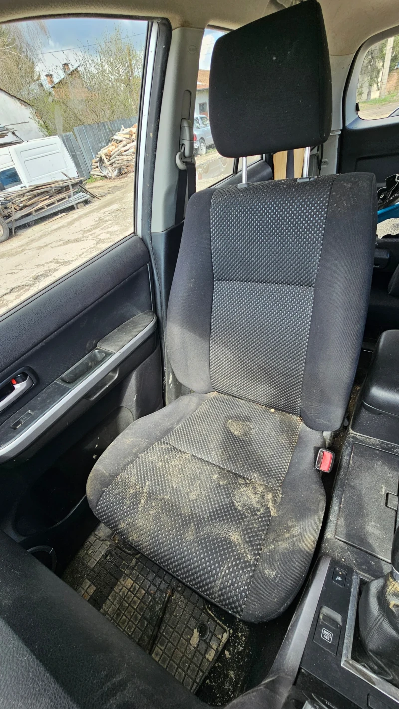Suzuki Grand vitara 1.9 ddis, снимка 7 - Автомобили и джипове - 50054245
