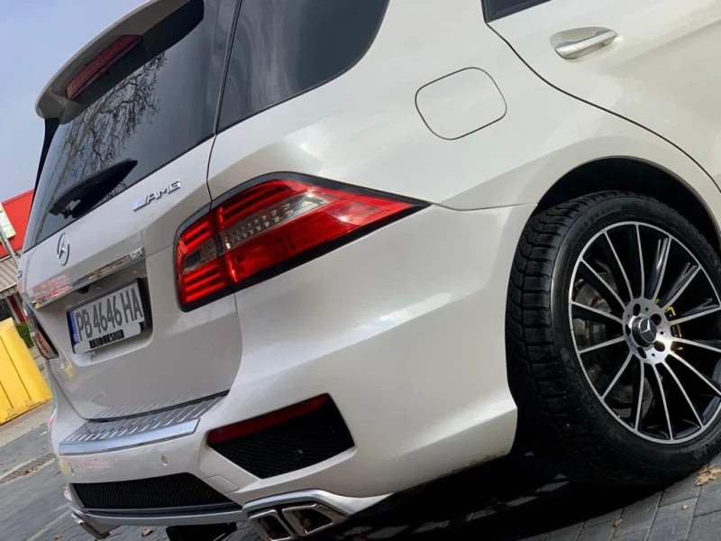 Mercedes-Benz ML 350 350 AMG/LiNE (63 OPTiC)4matik bluetec, снимка 8 - Автомобили и джипове - 52844295