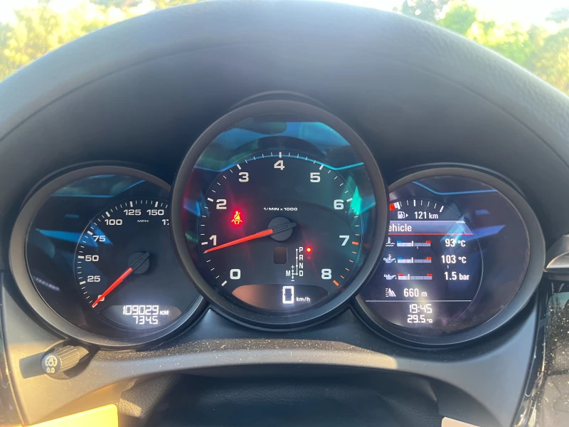 Porsche Macan, снимка 7 - Автомобили и джипове - 52634188