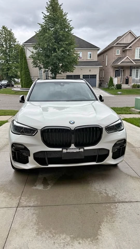 BMW X5 * xDrive40i M Sport с M Sport Exhaust* АВТОКРЕДИТ*, снимка 2 - Автомобили и джипове - 55825113