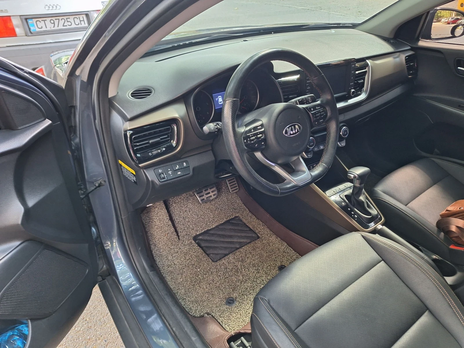 Kia Stonic 1.6crdi, KIA KOREA, наличен  - изображение 10