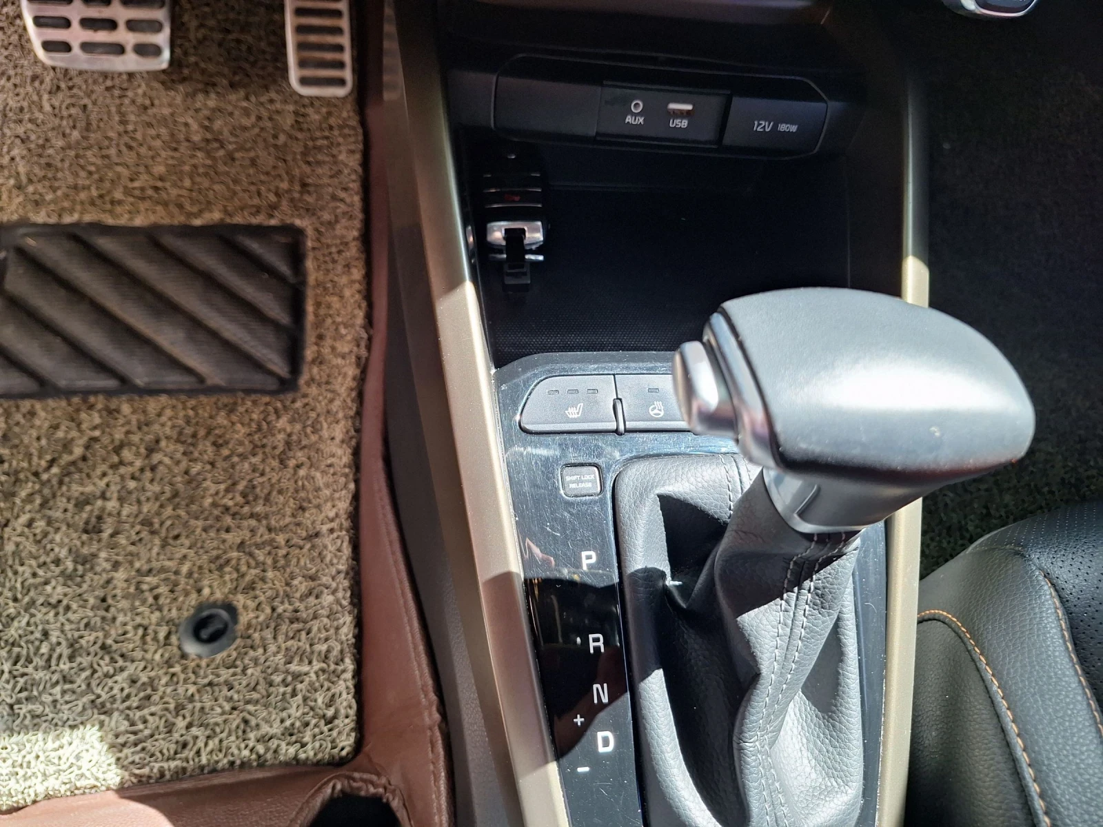 Kia Stonic 1.6crdi, KIA KOREA, наличен  - изображение 9