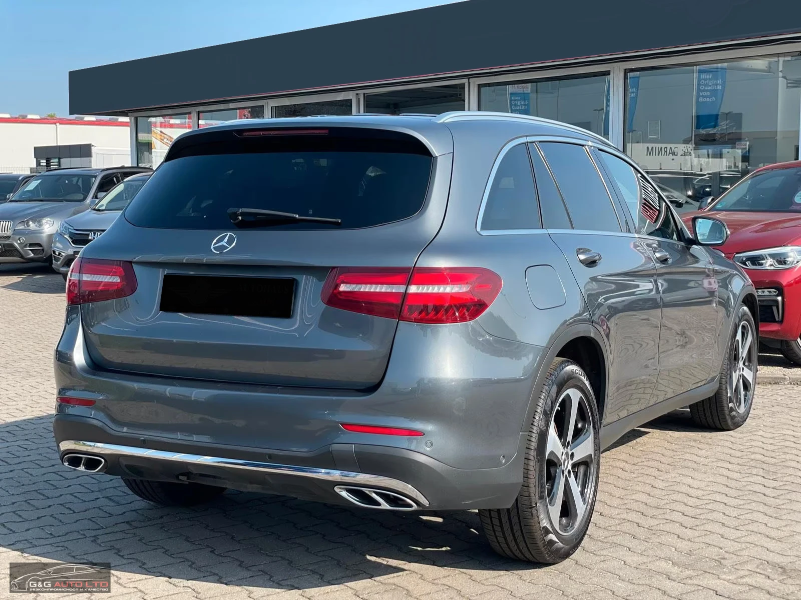 Mercedes-Benz GLC 250 4MATIC/9G-TRONIC/AMG-PACK/PANO/AHK/LED/137D - изображение 5