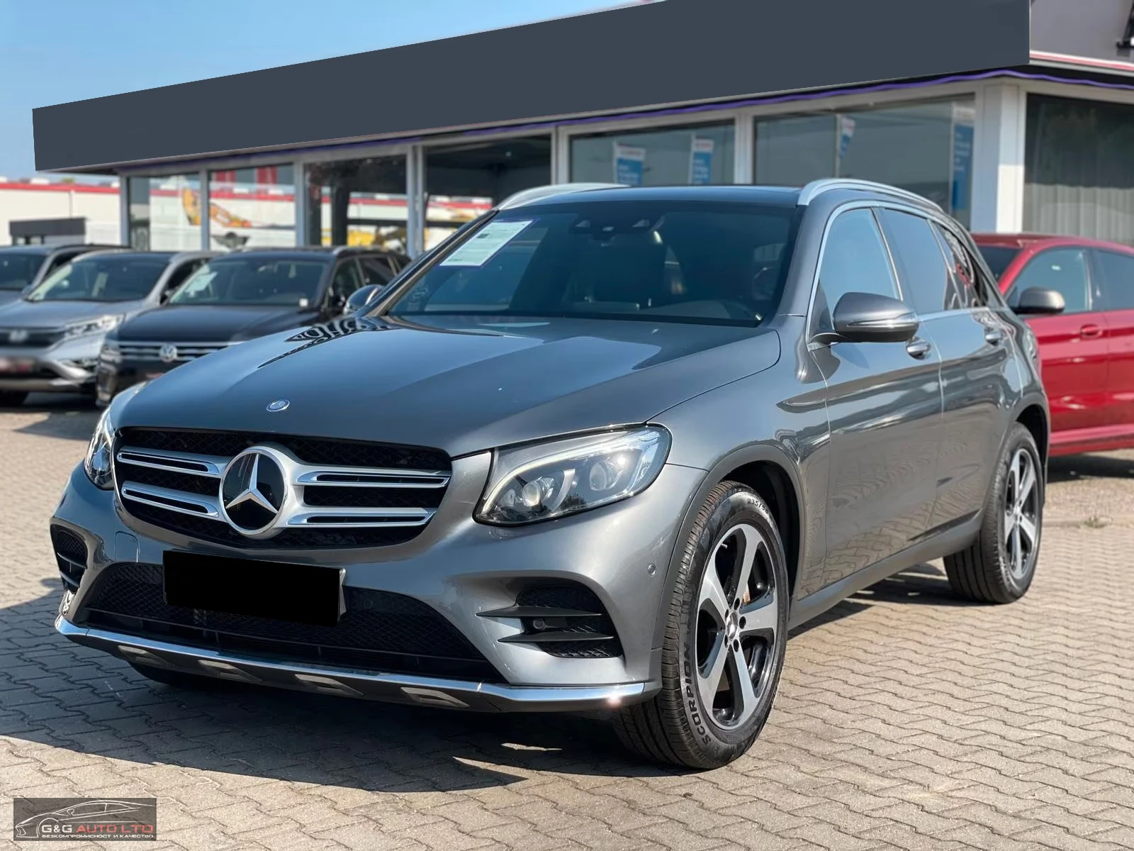 Mercedes-Benz GLC 250 4MATIC/9G-TRONIC/AMG-PACK/PANO/AHK/LED/137D - изображение 2