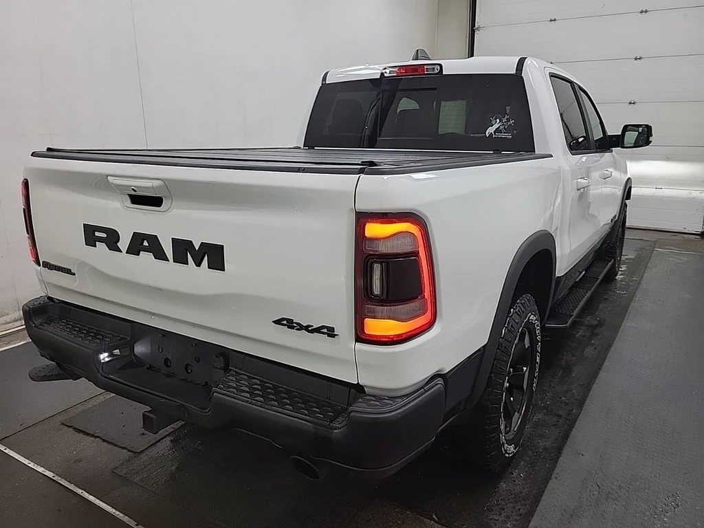 Dodge RAM 1500 REBEL CREW CAB SHORT BED  CARFAX - изображение 3