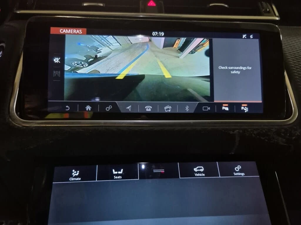 Land Rover Range Rover Velar P300* R-Dynamic* SE - изображение 5