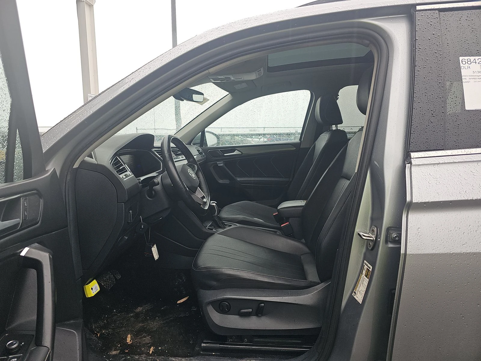 VW Tiguan 6+ 1, снимка 10 - Автомобили и джипове - 53712811