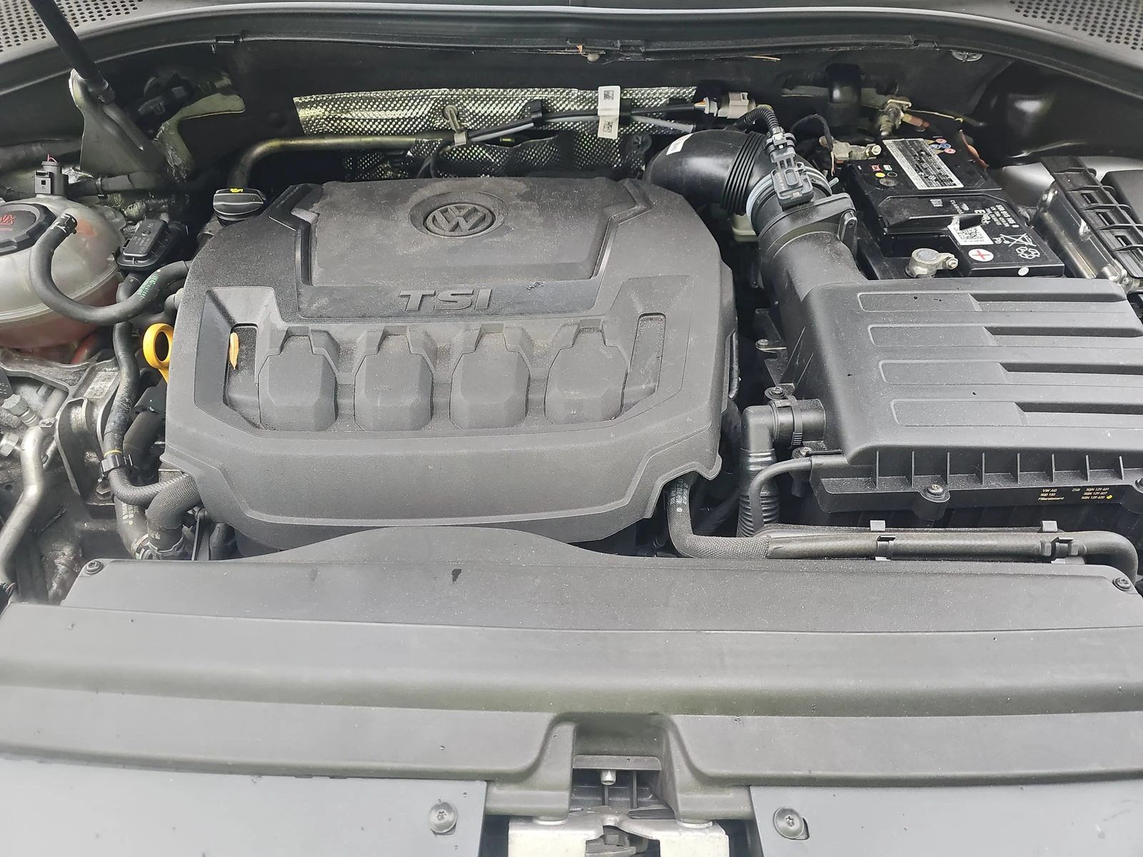 VW Tiguan 6+ 1, снимка 15 - Автомобили и джипове - 53712811