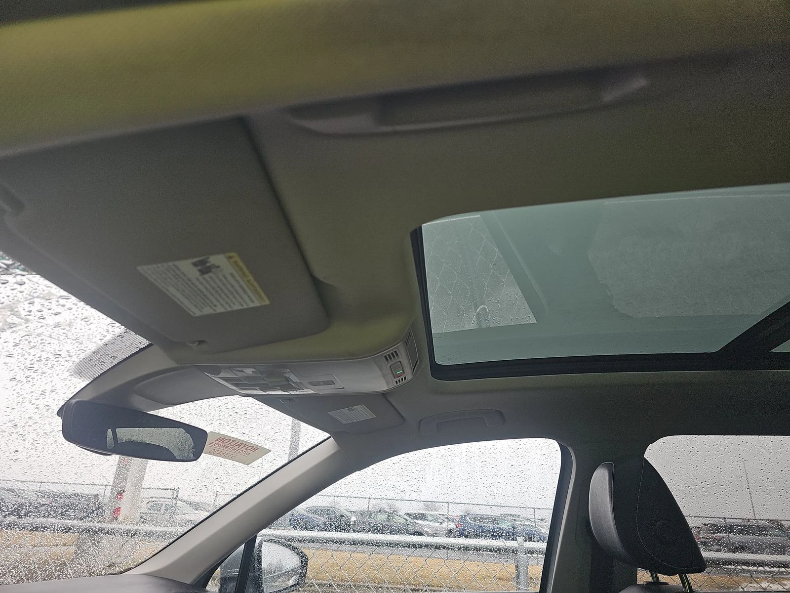 VW Tiguan 6+ 1, снимка 14 - Автомобили и джипове - 53712811