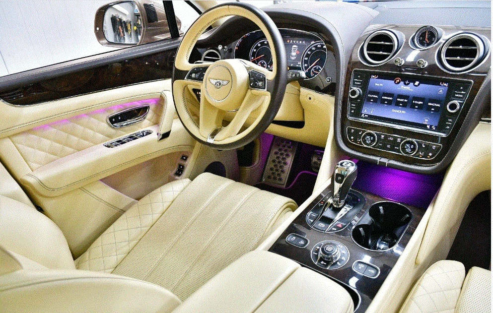 Bentley Bentayga W12, снимка 13 - Автомобили и джипове - 54091010