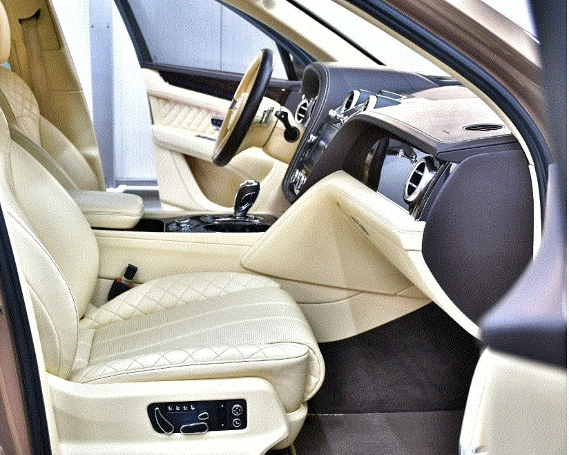 Bentley Bentayga W12, снимка 16 - Автомобили и джипове - 54091010