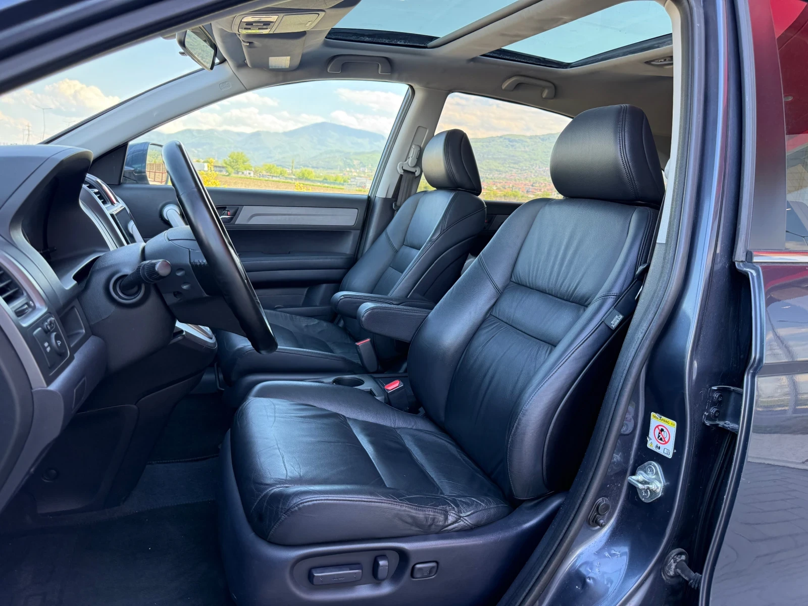 Honda Cr-v 2.0 i-VTEC / EXECUTIVE / AVTOMAT / KOJA / NAVI, снимка 10 - Автомобили и джипове - 54444535